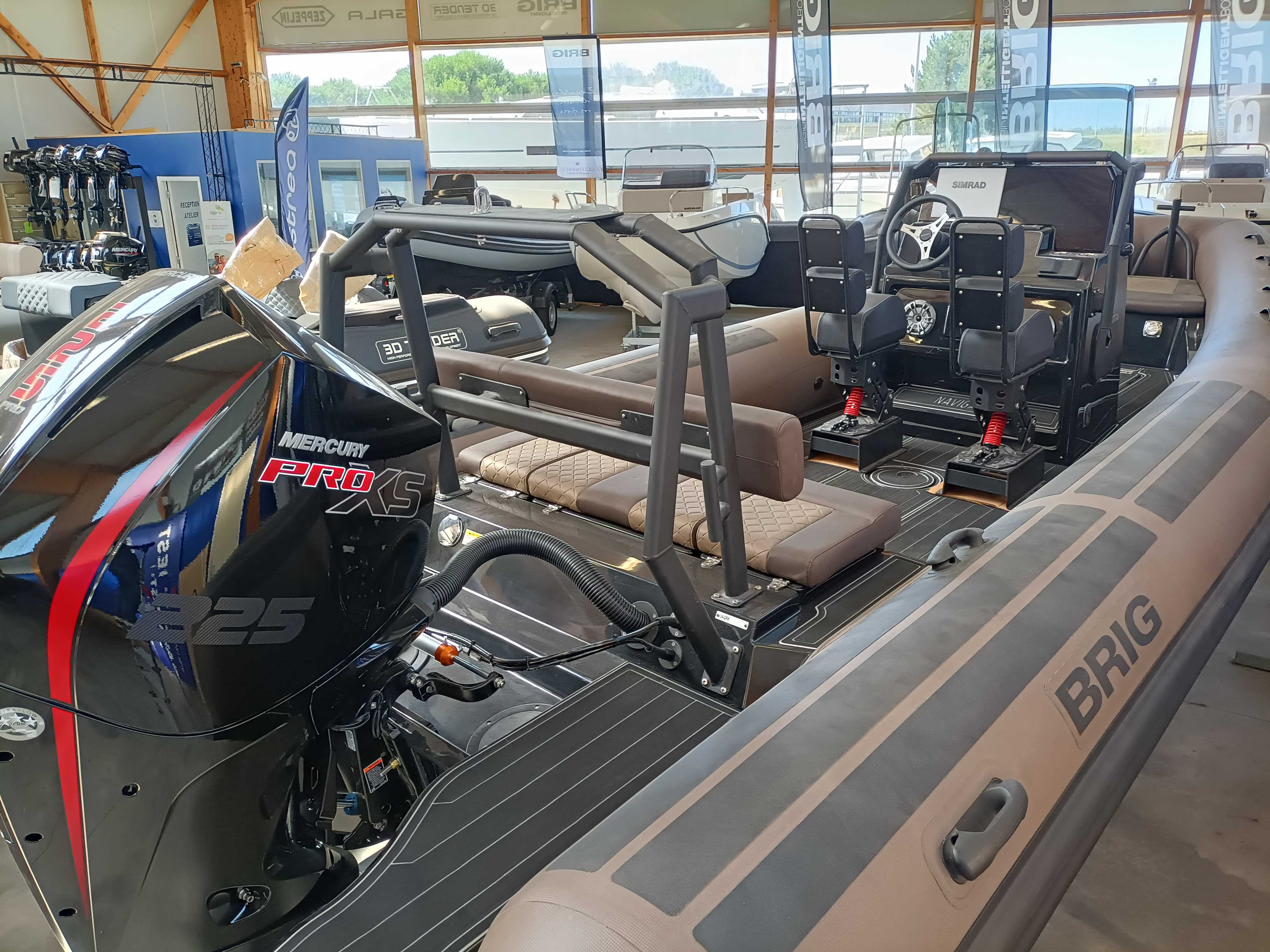 slider 10 Brig Navigator 24